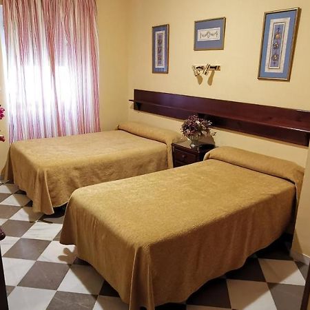 Hotel San Pedro Καρμόνα Εξωτερικό φωτογραφία
