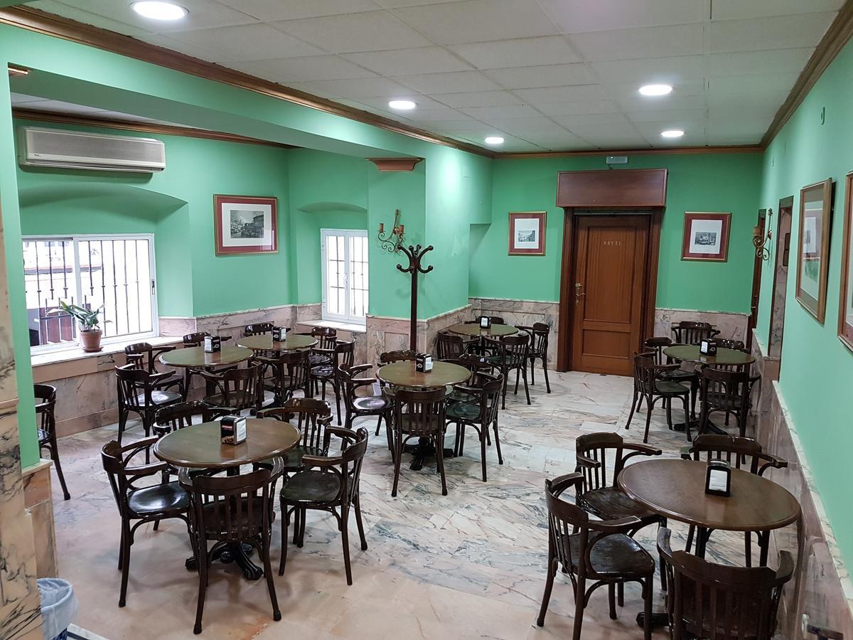 Hotel San Pedro Καρμόνα Εξωτερικό φωτογραφία